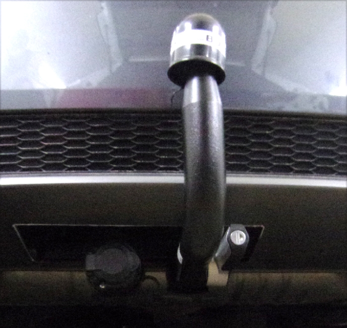 Anhängerkupplung für Audi-TT FV/8J/8S, spez. S-Line Competition, nur für Heckträgerbetrieb, Montage nur bei uns im Haus, Baureihe 2014- V-abnehmbar